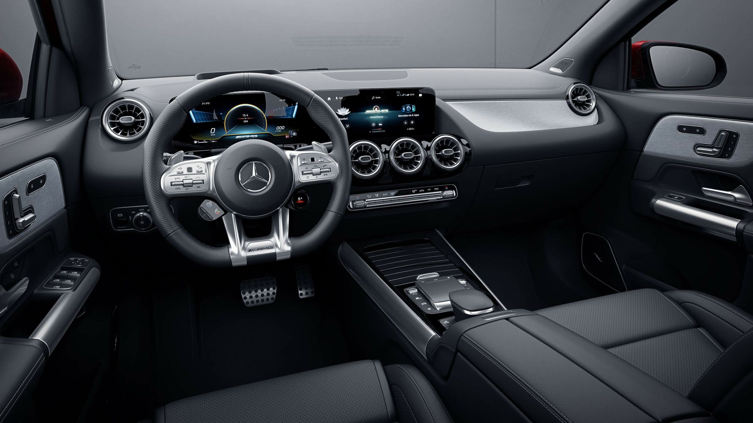 CAR-Avenue-Mercedes-AMG-GLA-SUV-02