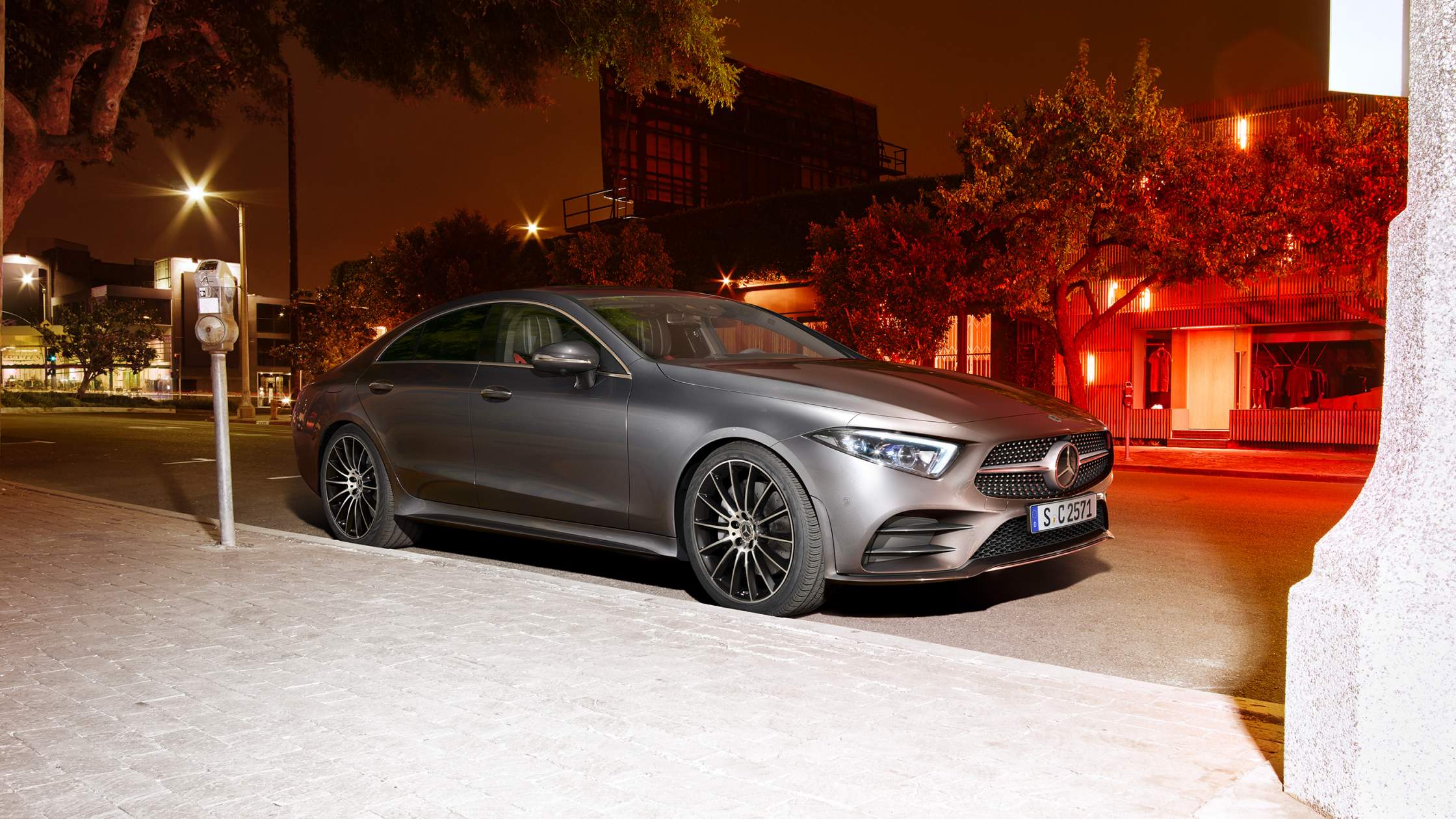 CAR-Avenue-Mercedes-Benz-CLS-Coupe-01