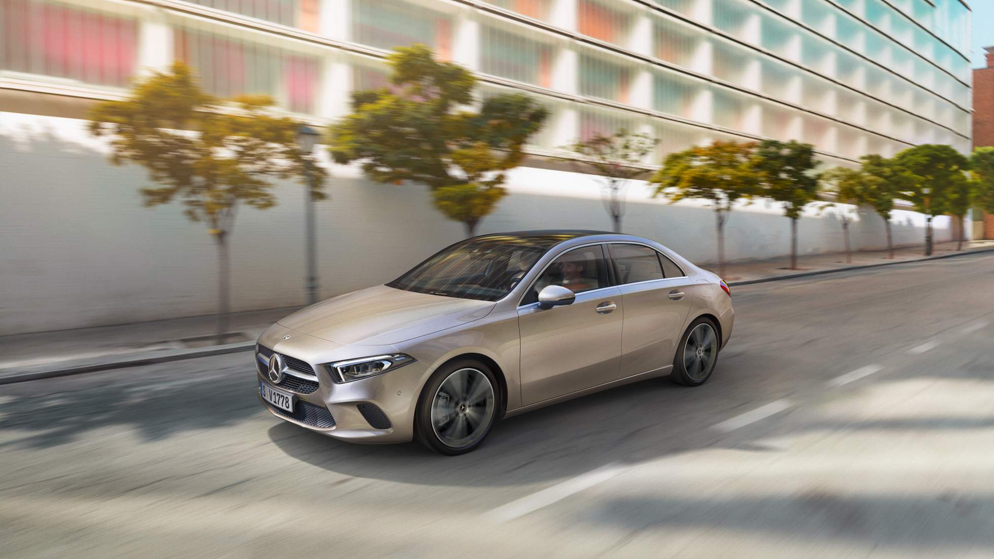 CAR-Avenue-Mercedes-Benz-Classe-A-Berline-4