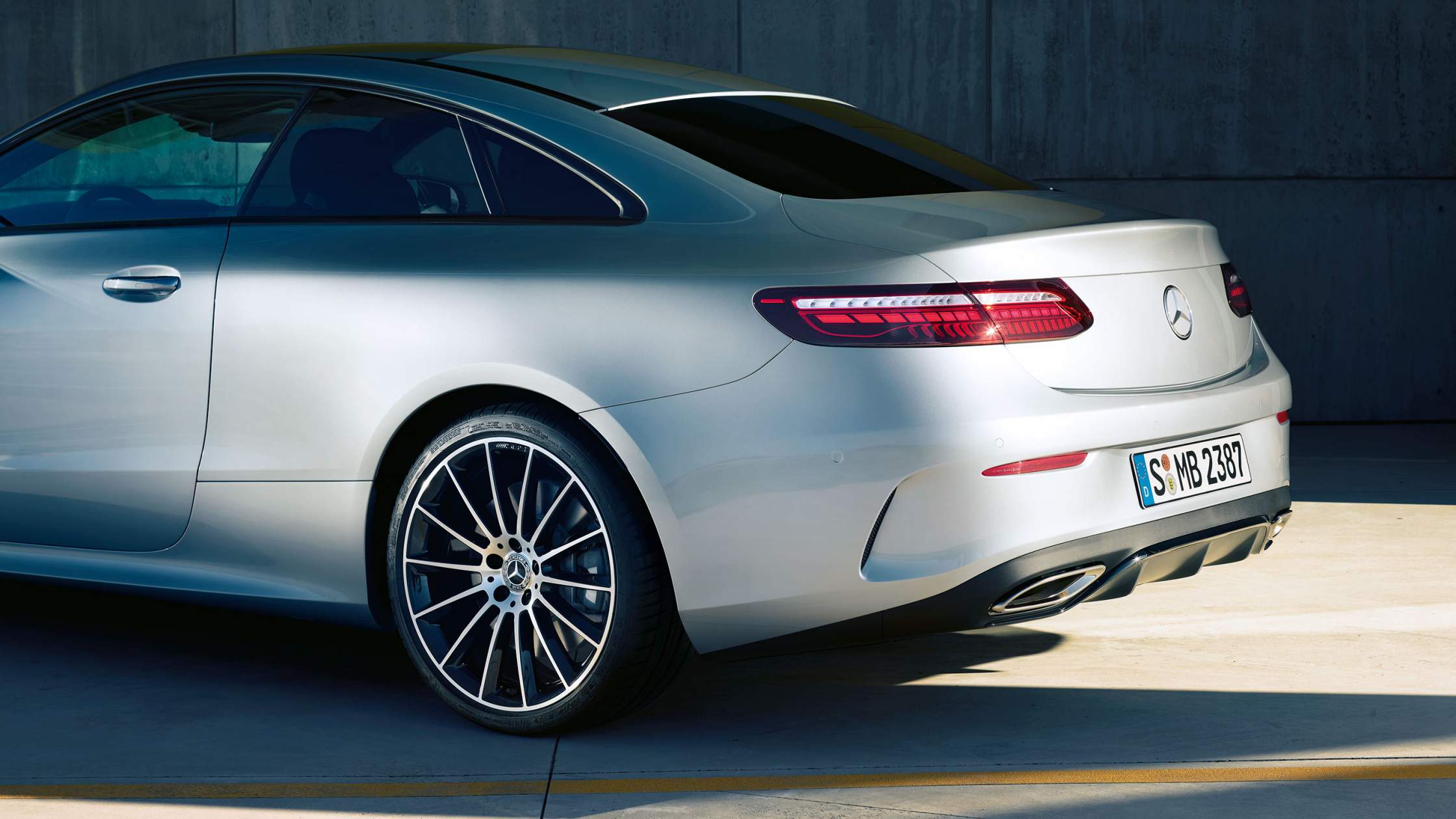 CAR-Avenue-Mercedes-Benz-Classe-E-Coupe-06