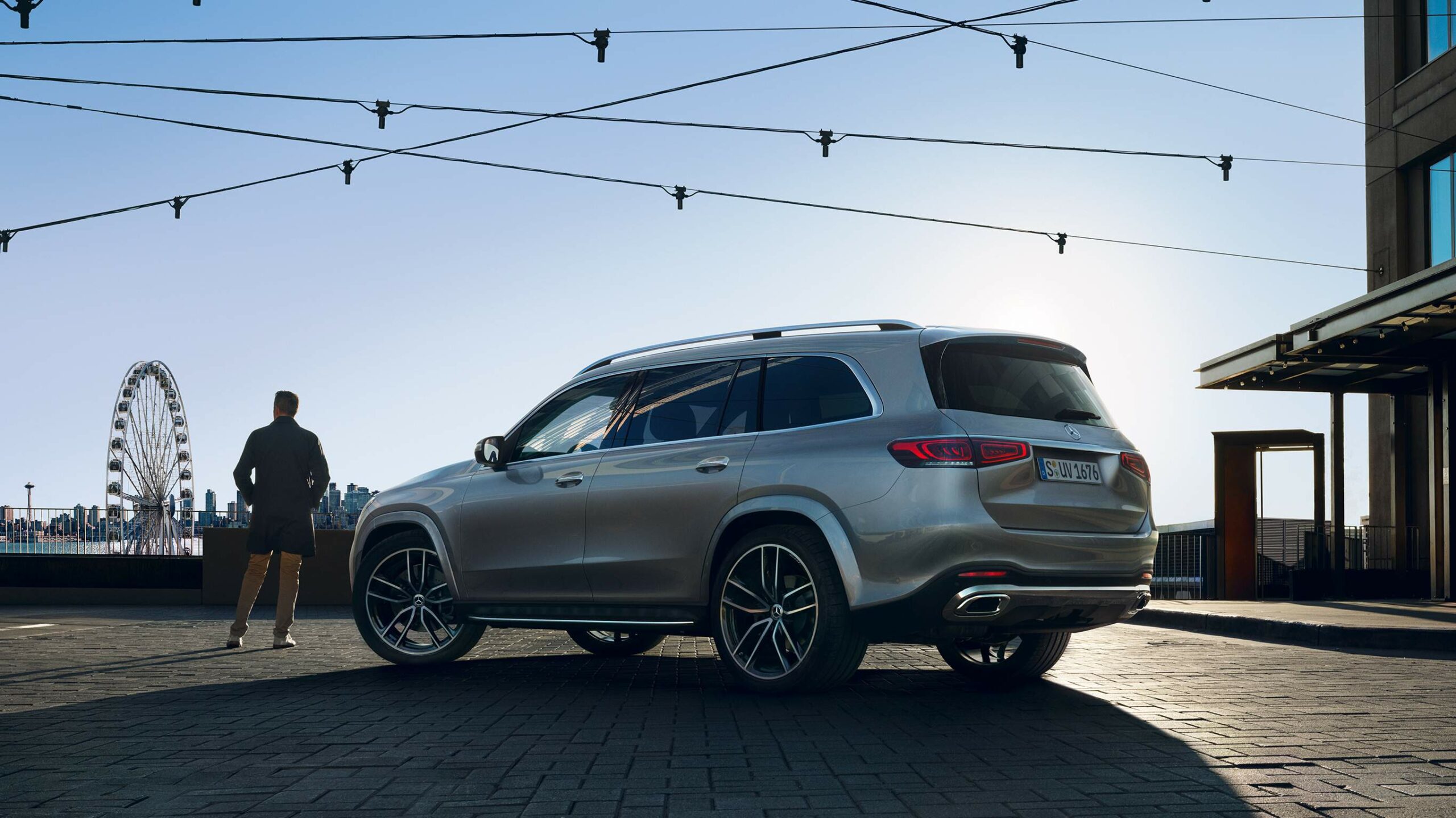 CAR-Avenue-Mercedes-Benz-GLS-SUV-03