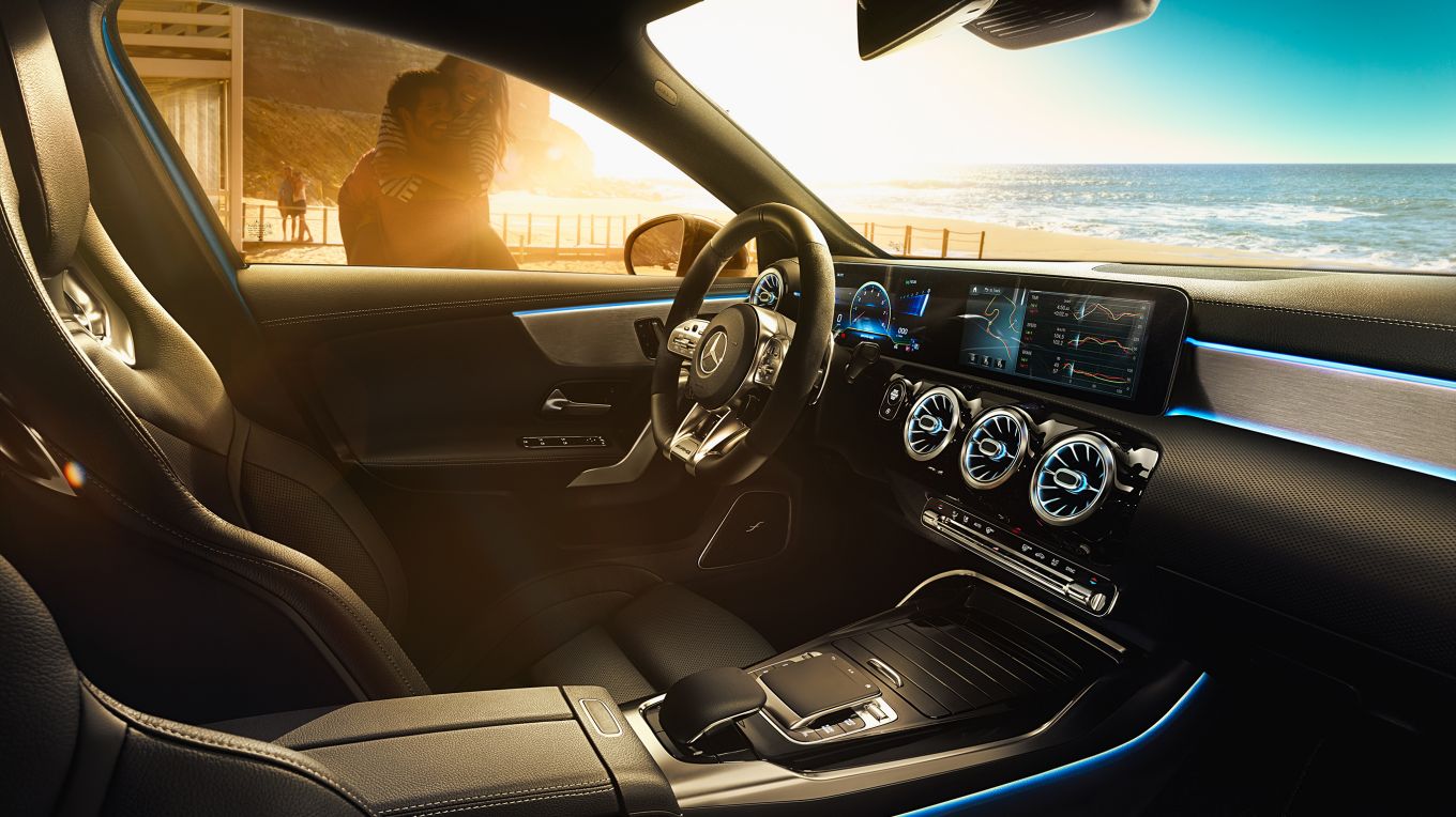 CAR-Avenue-Mercedes-Classe-A-Berline-AMG-02