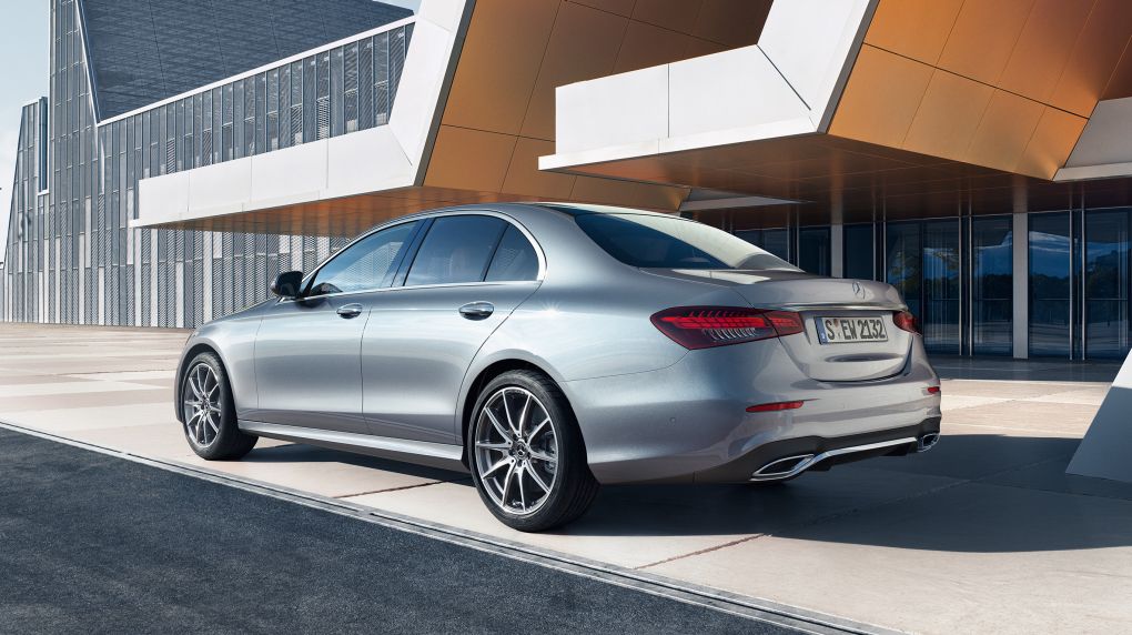 CAR-Avenue-Mercedes-Classe-E-Berline-01