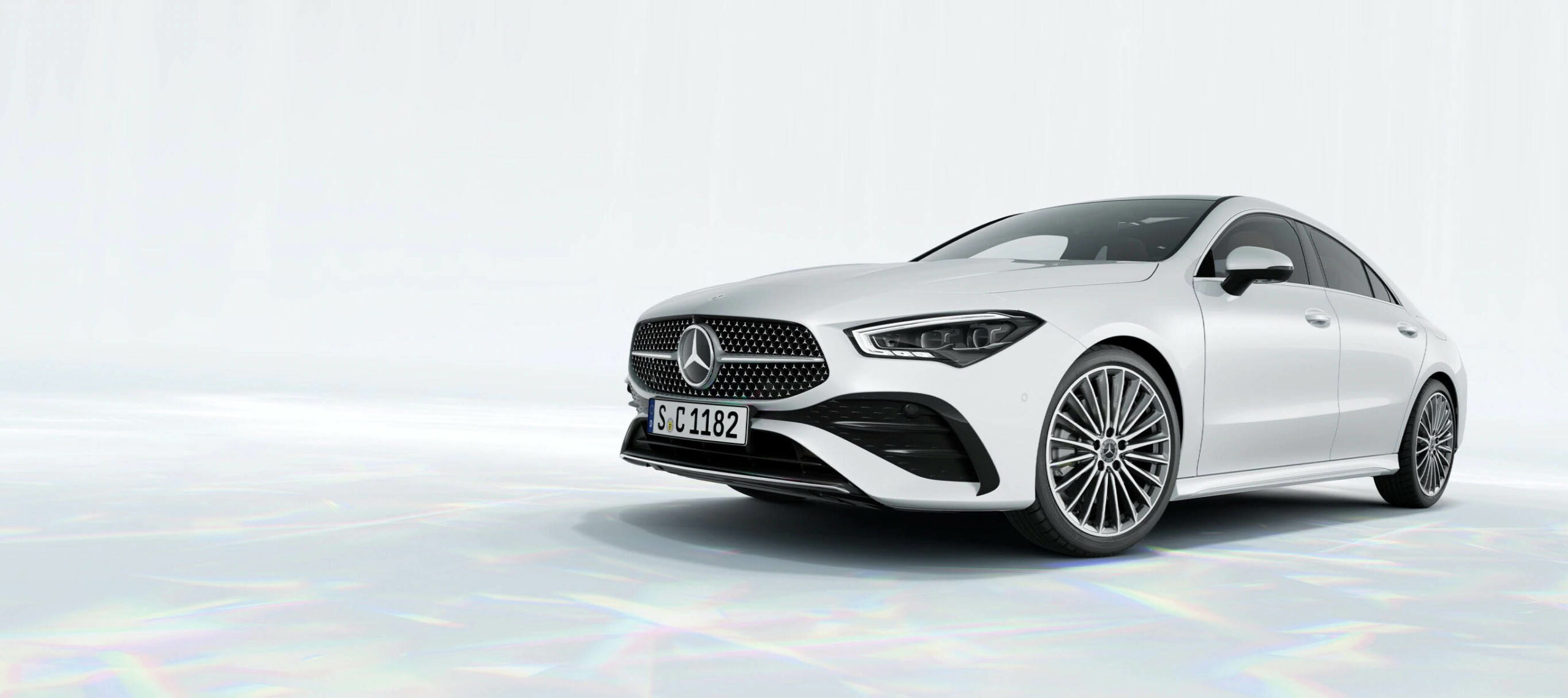 Mercedes-Benz-CLA-Coupe-11