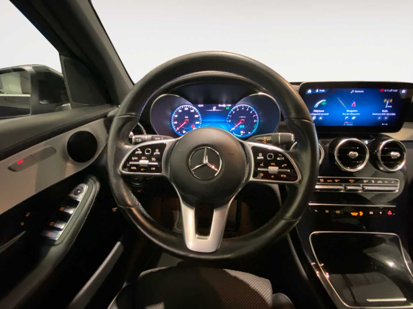 xxl_kfz110300319_w1n2539531v374671_11_steering-wheel-driver.jpg