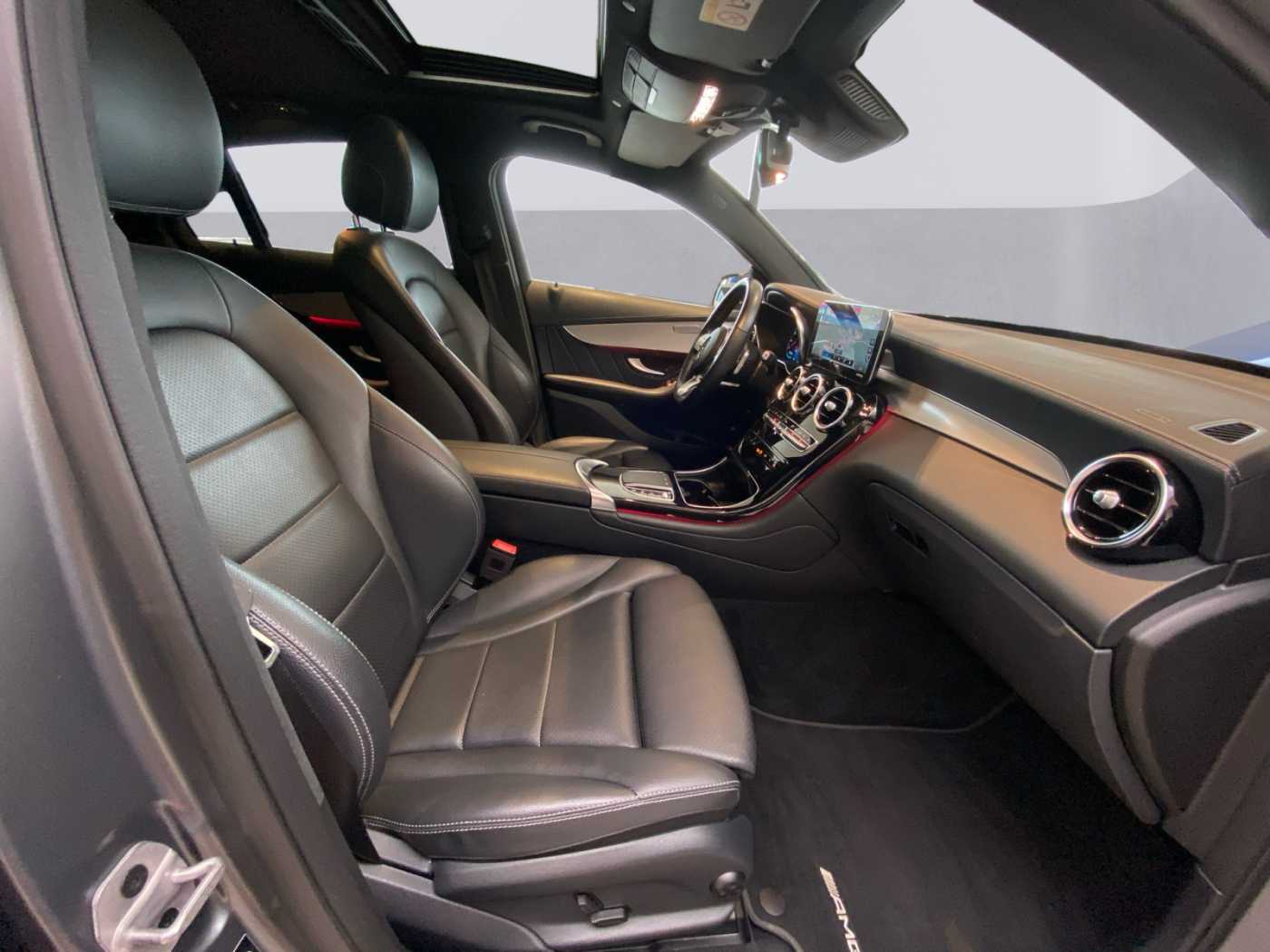 xxl_kfz111130919_w1n2533131f947547_14_enter-codriver-driver.jpg