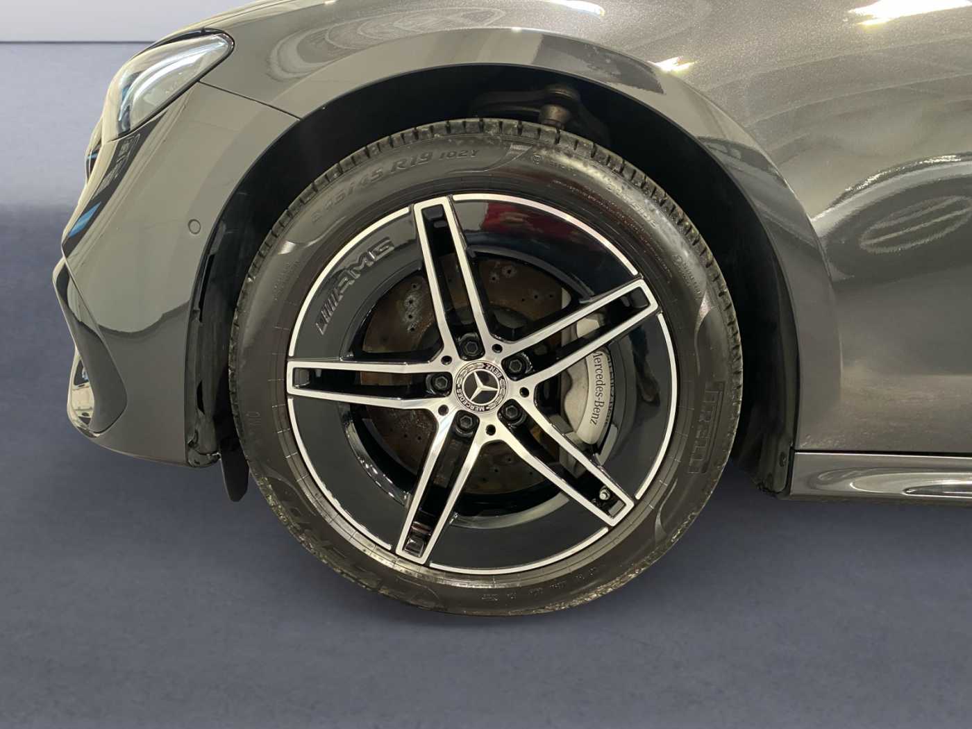 xxl_kfz111407188_w1klf0kb6ra072747_13_rim-front-left.jpg
