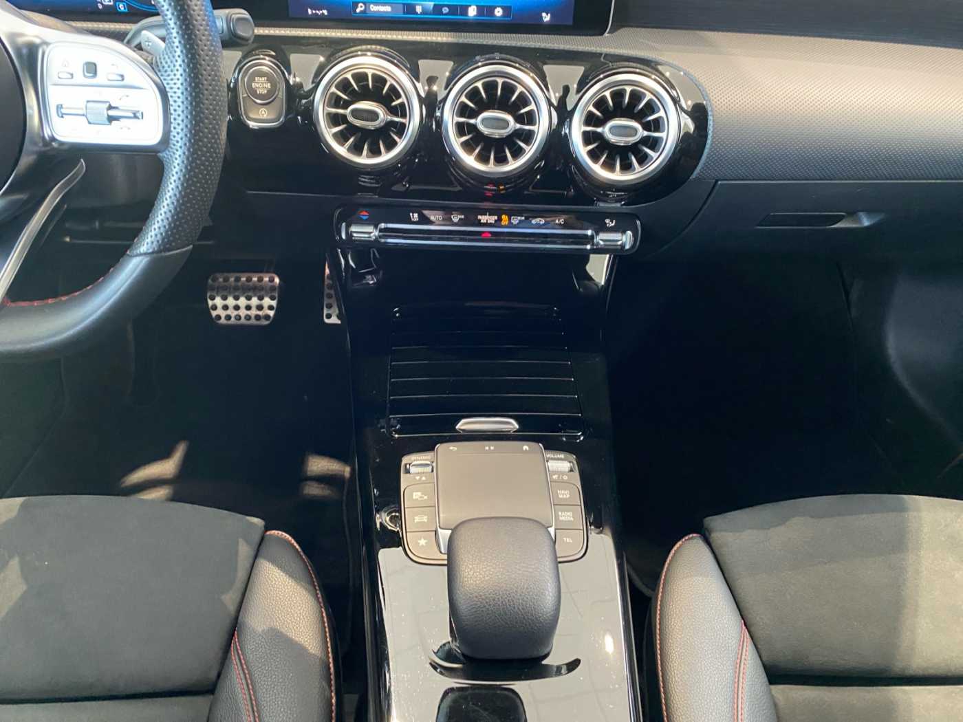 xxl_kfz111443894_w1k1186841n118723_10_center-console-down.jpg