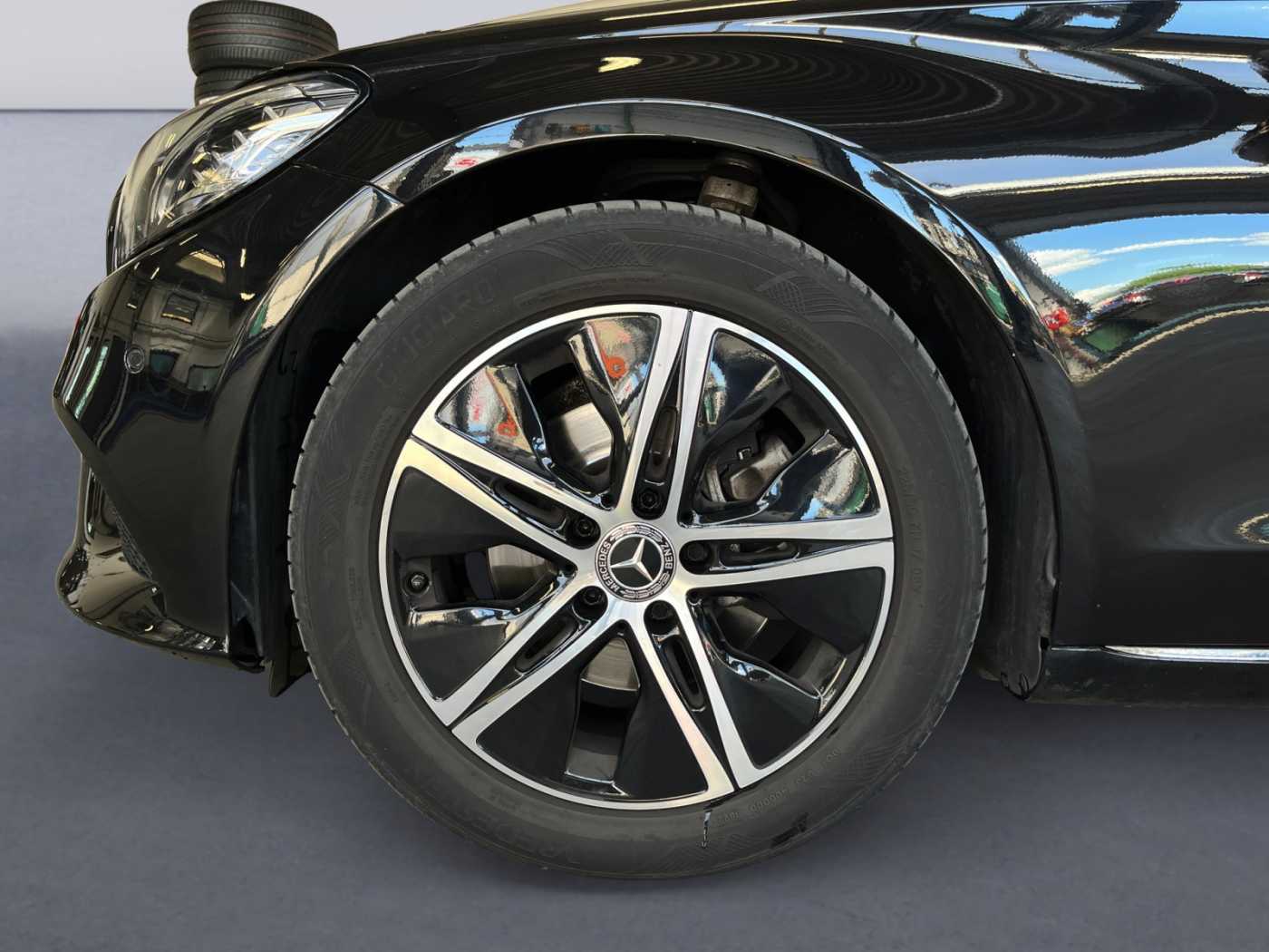 xxl_kfz111528972_wdd2050011r497695_13_rim-front-left.jpg