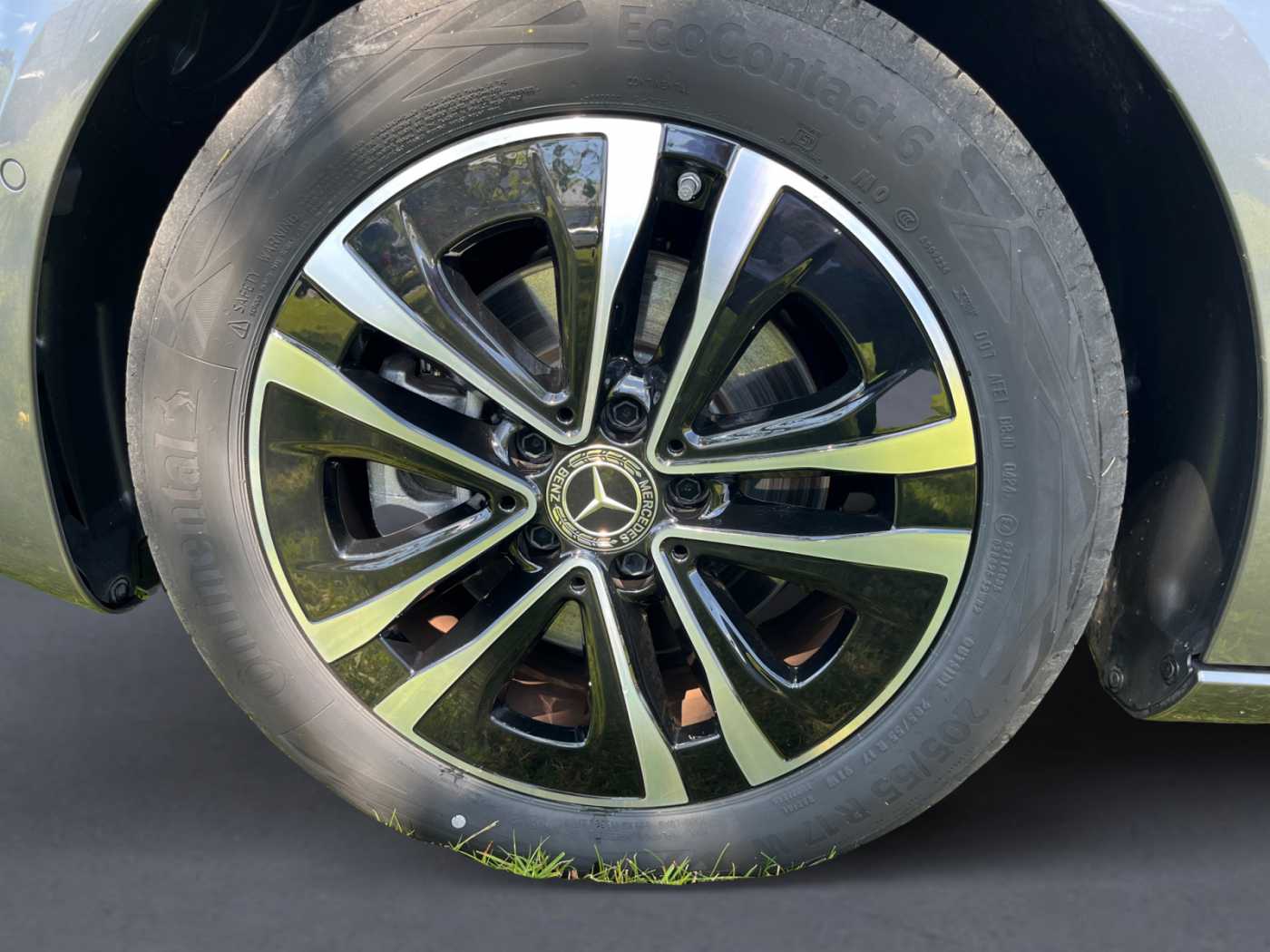xxl_kfz111622535_w1k3f8eb4sj452685_13_rim-front-left.jpg