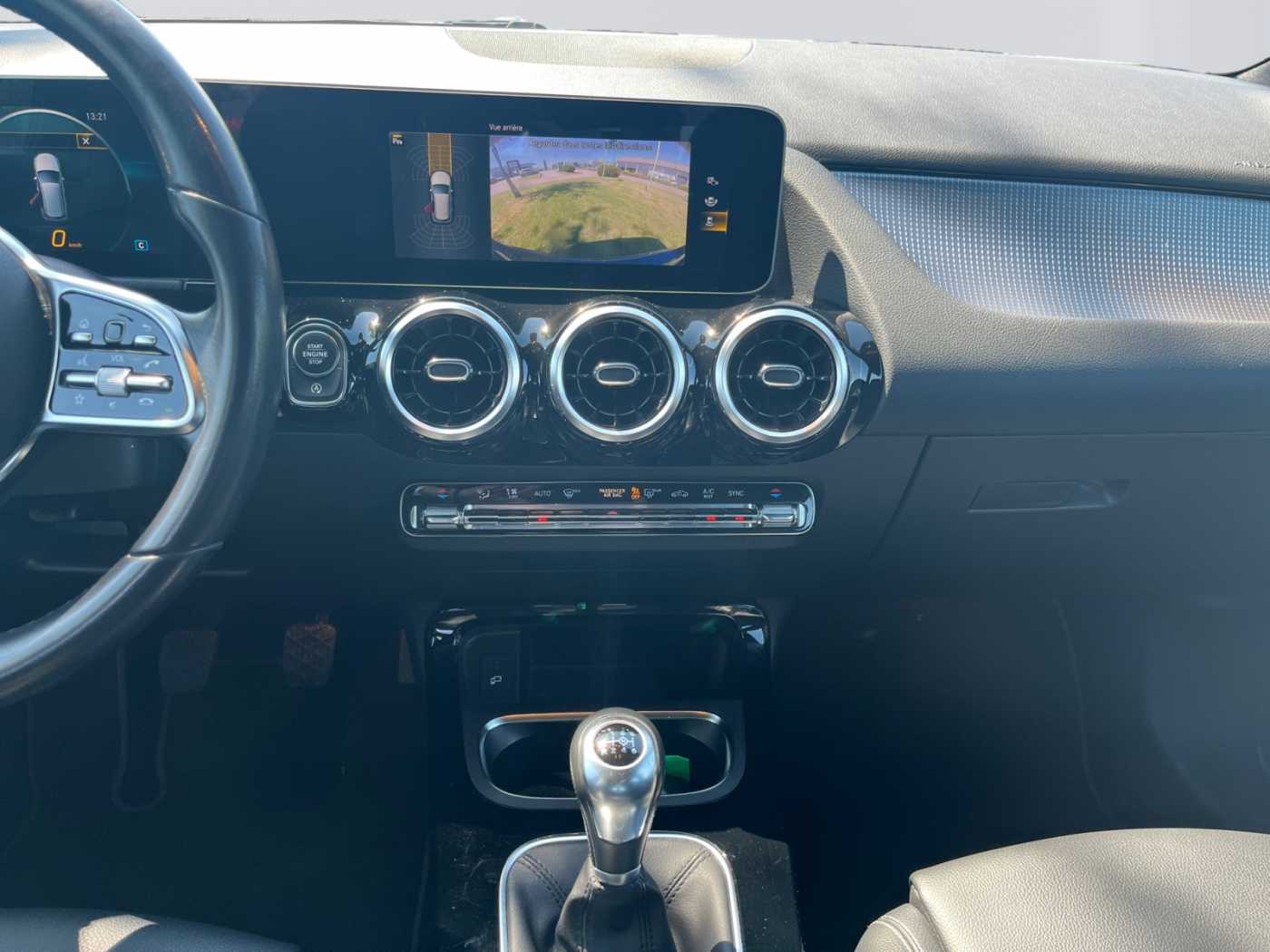 xxl_kfz111641341_renzwdd2470031j08_10_center-console-down.jpg