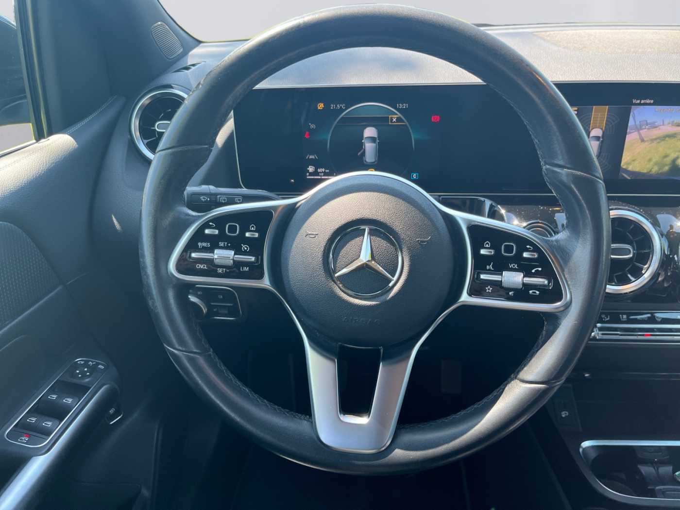 xxl_kfz111641341_renzwdd2470031j08_11_steering-wheel-driver.jpg