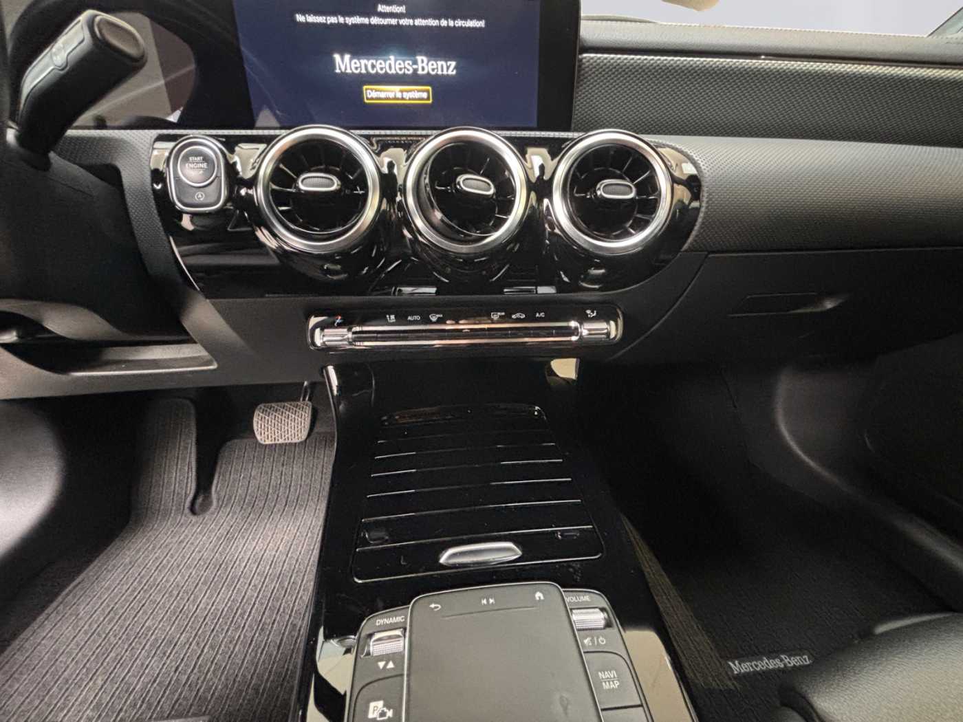 xxl_kfz111790285_w1k1183841n222096_10_center-console-down.jpg