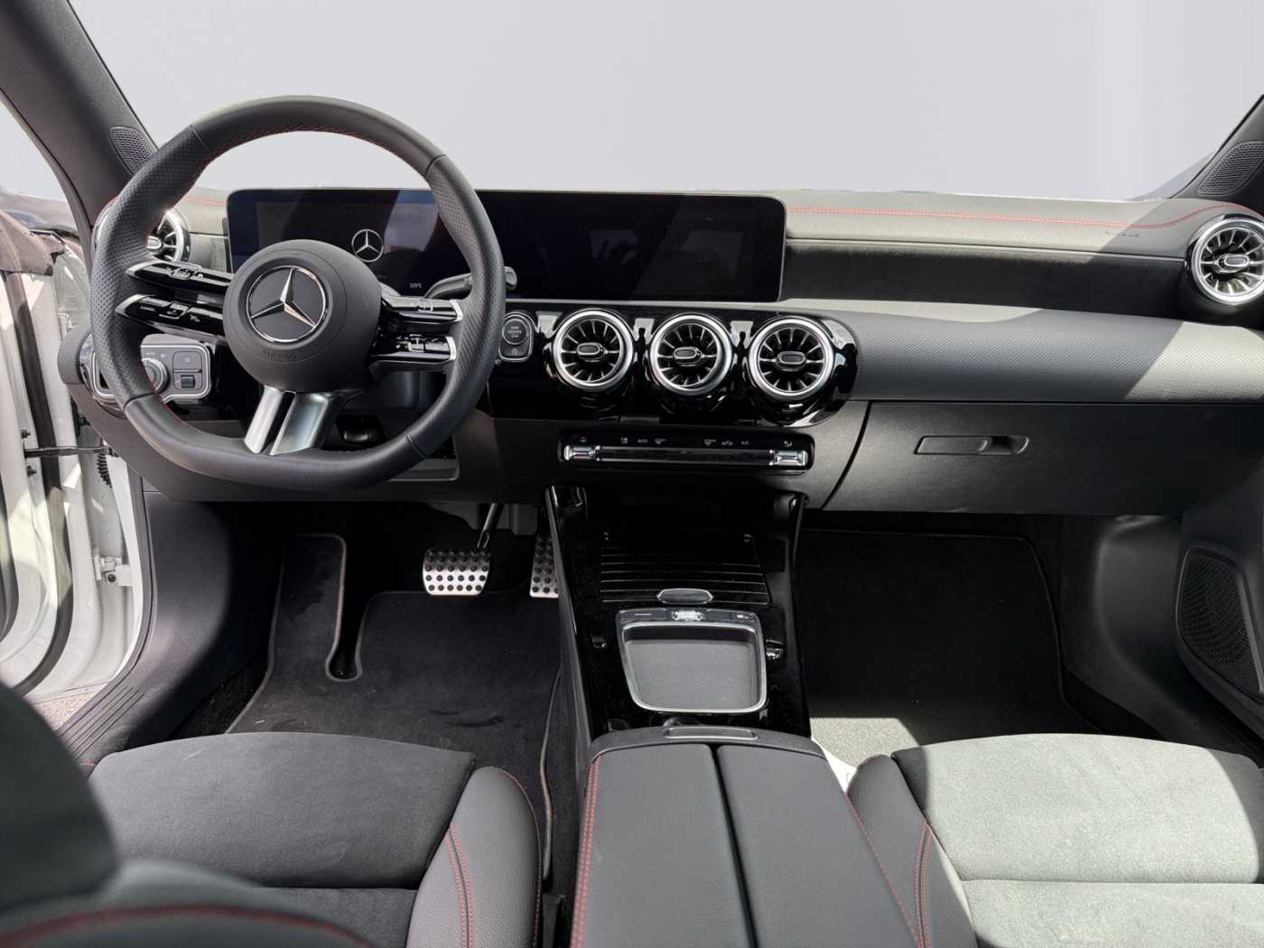 xxl_kfz111792916_w1k5m8hb6rn474720_09_front-panel-passenger.jpg