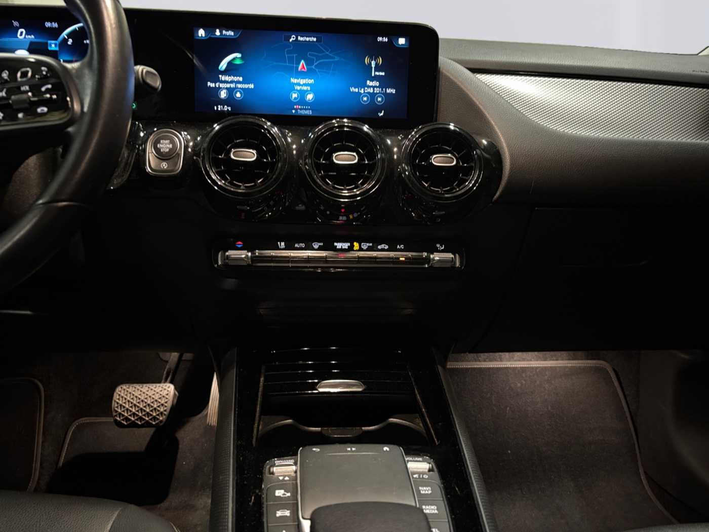 xxl_kfz111795442_w1n2477121j227786_10_center-console-down.jpg