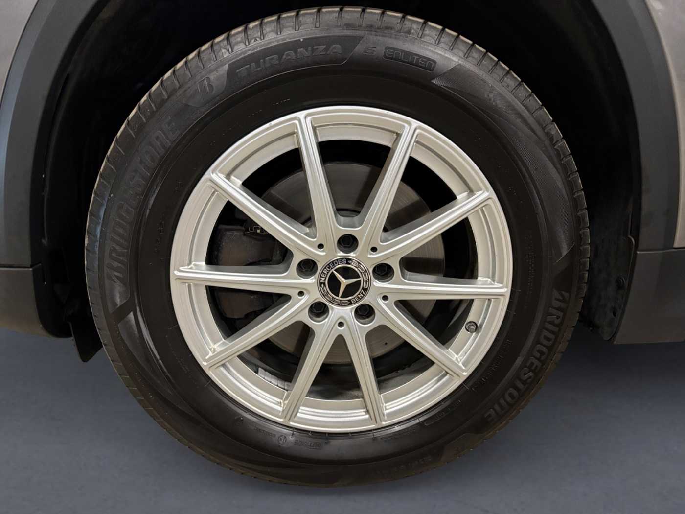 xxl_kfz111795442_w1n2477121j227786_13_rim-front-left.jpg
