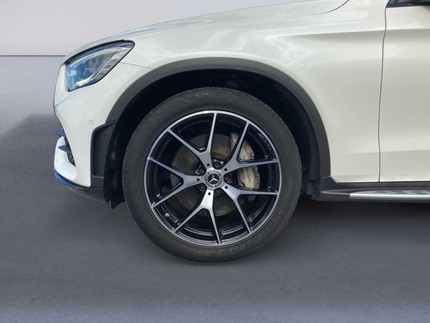 xxl_kfz111843044_w1n2533161f760081_13_rim-front-left.jpg