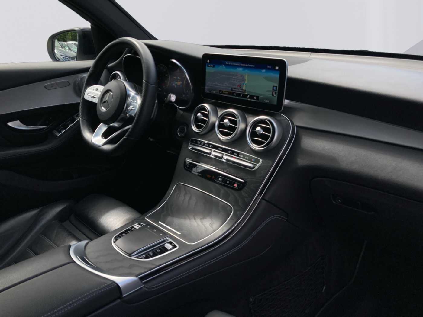 xxl_kfz111843044_w1n2533161f760081_14_enter-codriver-driver.jpg