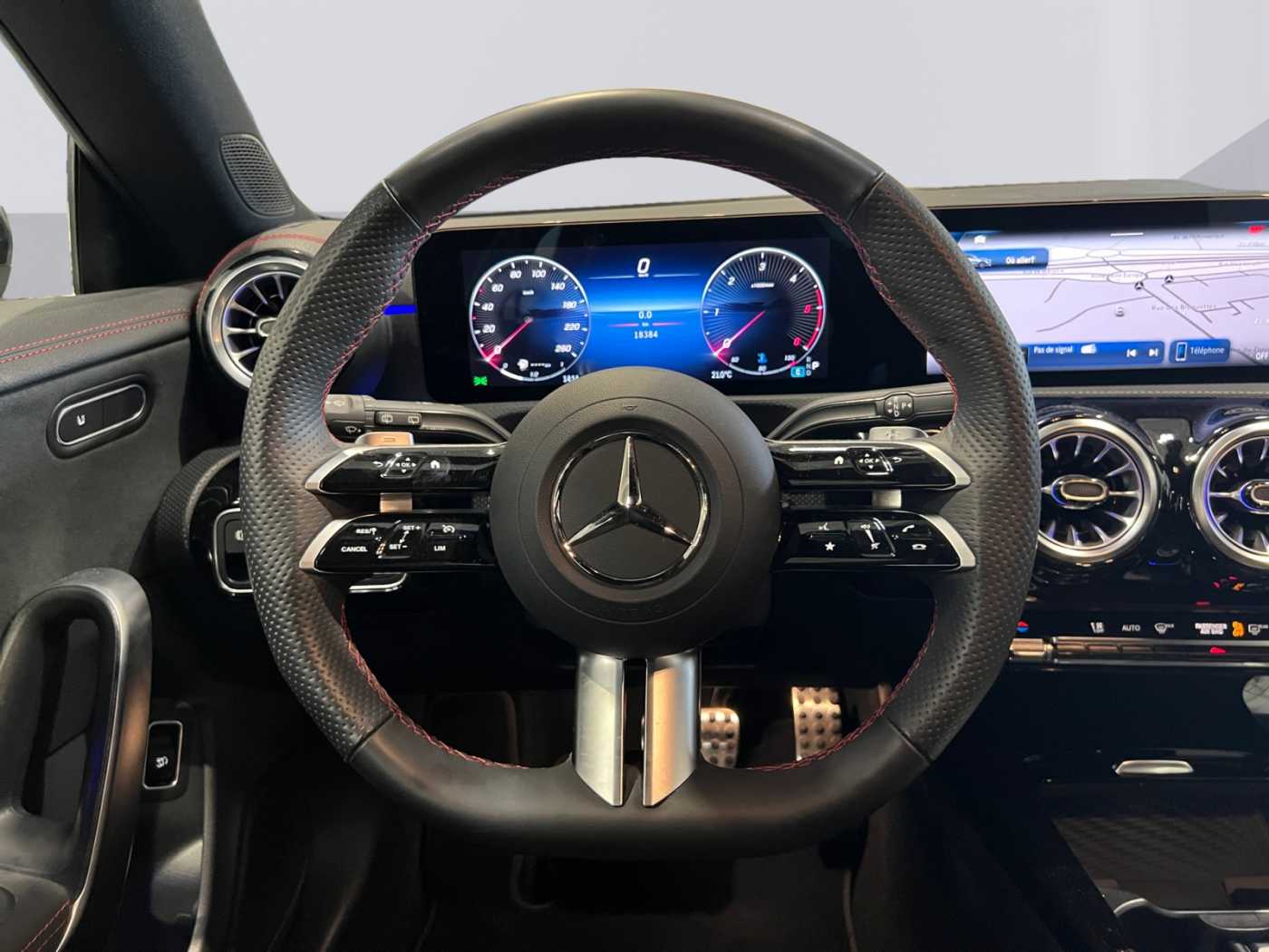 xxl_kfz111991035_w1k5m1cb1sn531930_11_steering-wheel-driver.jpg