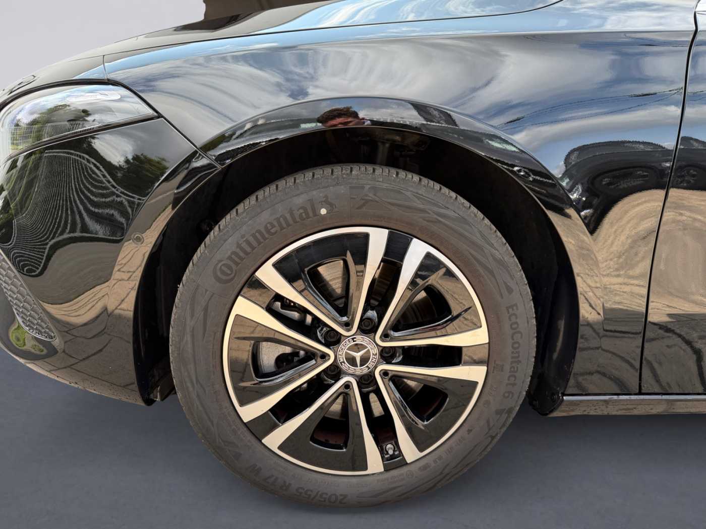 xxl_kfz112018766_w1k3g8fbxrj428378_13_rim-front-left.jpg