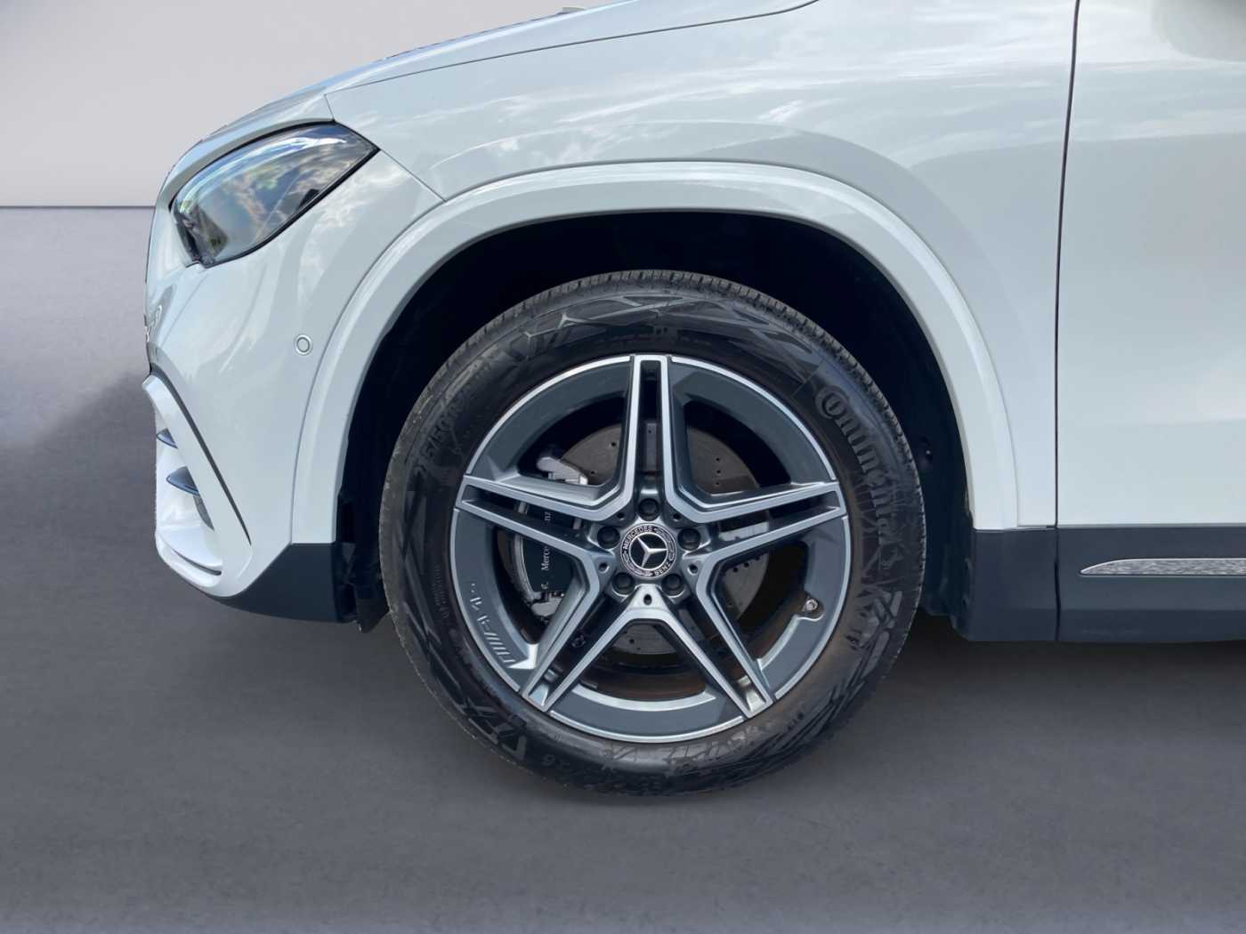 xxl_kfz112163527_w1n4n8fb8rj578681_13_rim-front-left.jpg