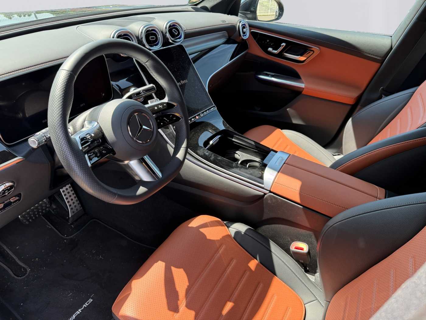 xxl_kfz112276953_w1nkm0kb3ru052734_08_enter-driver-codriver.jpg