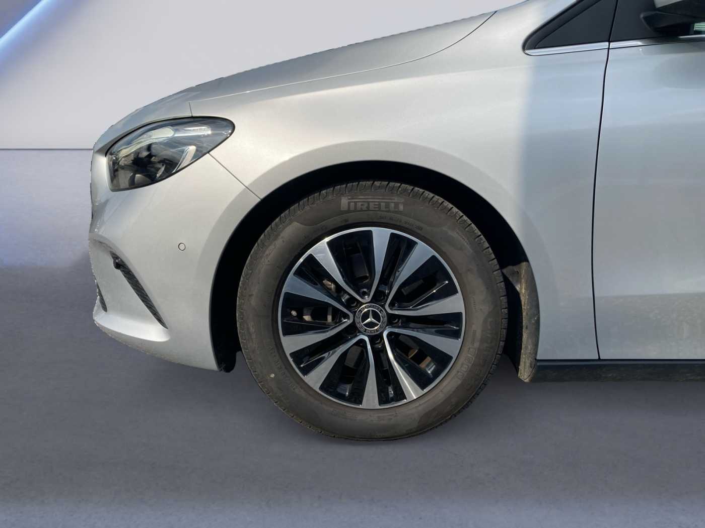 xxl_kfz112412806_w1k4f8eb1pj490676_13_rim-front-left.jpg