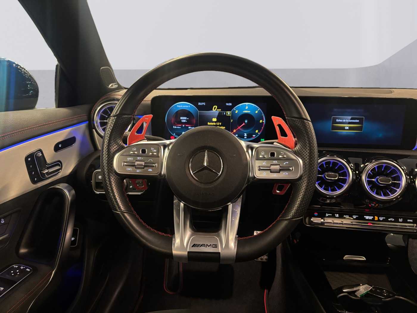 xxl_kfz111795520_wek5j1cb7pn400422_11_steering-wheel-driver.jpg