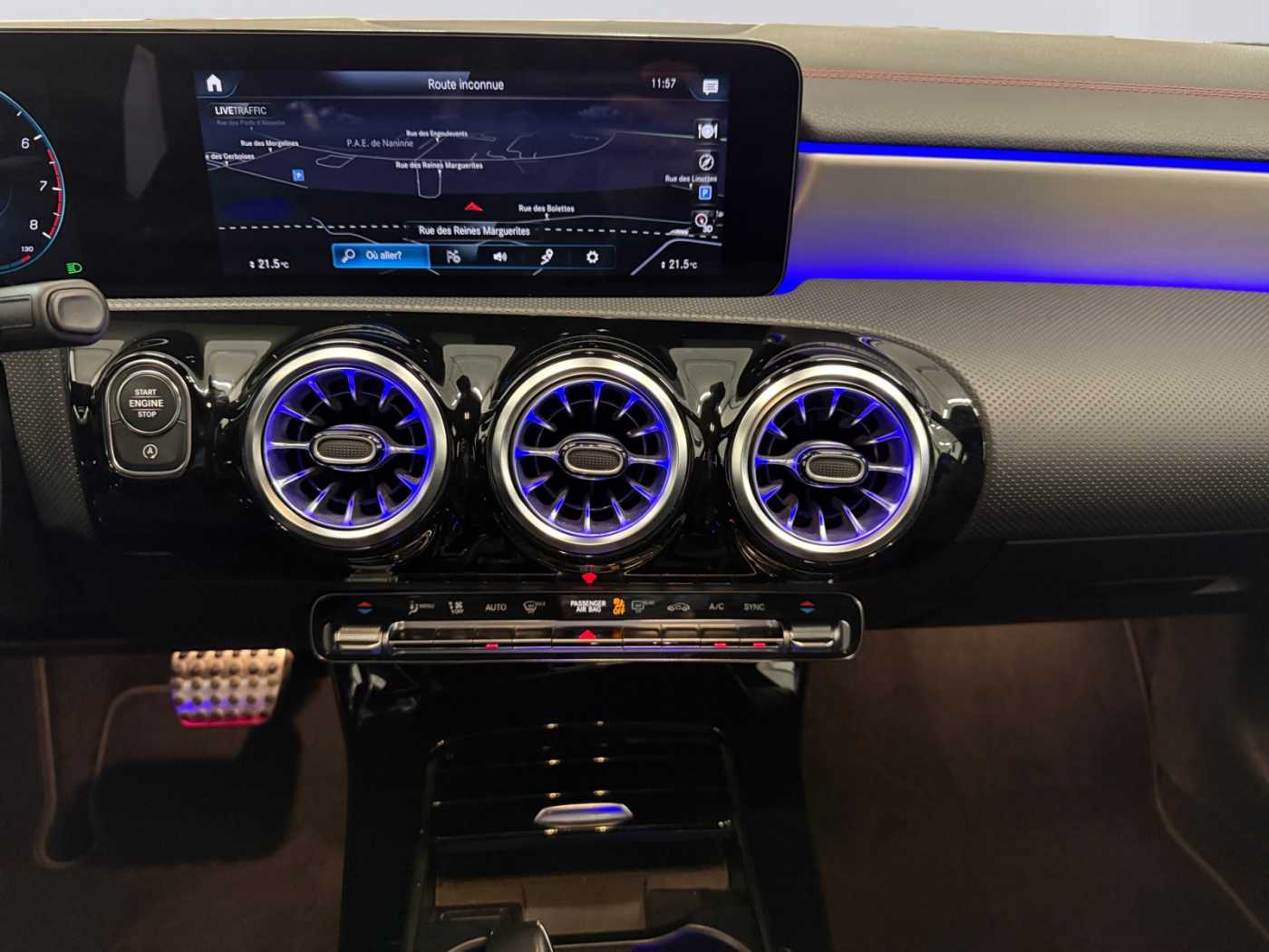 xxl_kfz112482558_w1k5m8ebxpn326426_10_center-console-down.jpg