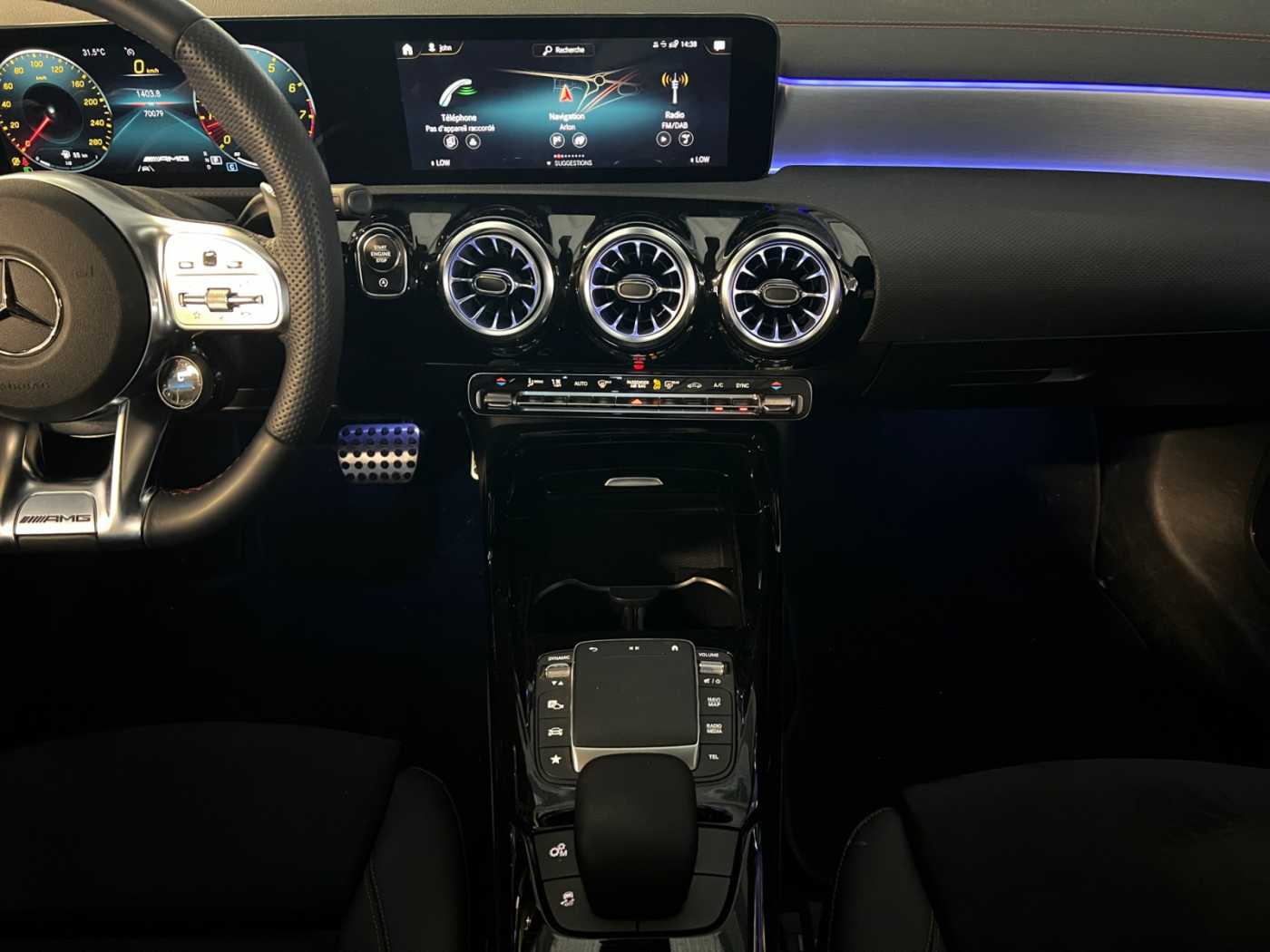 xxl_kfz112612998_w1k1183511n281354_10_center-console-down.jpg