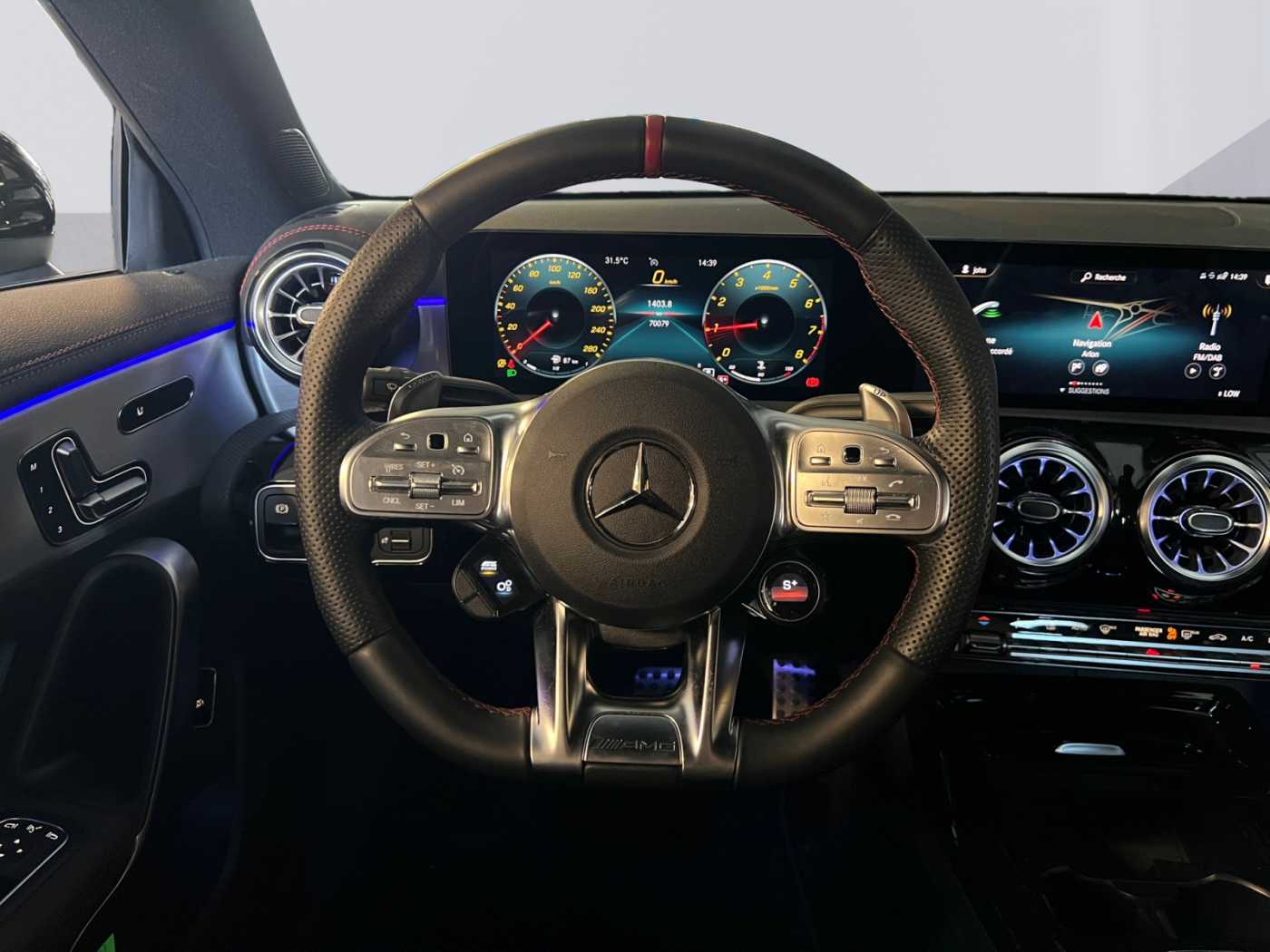 xxl_kfz112612998_w1k1183511n281354_11_steering-wheel-driver.jpg