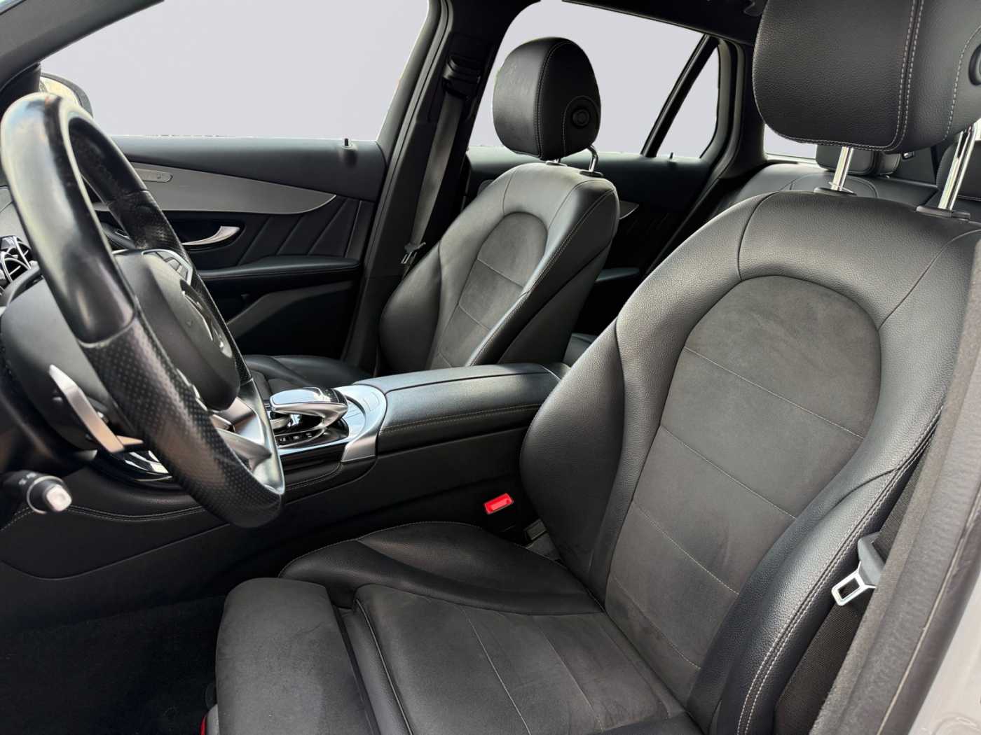 xxl_kfz112613038_wdc2539051f458521_08_enter-driver-codriver.jpg