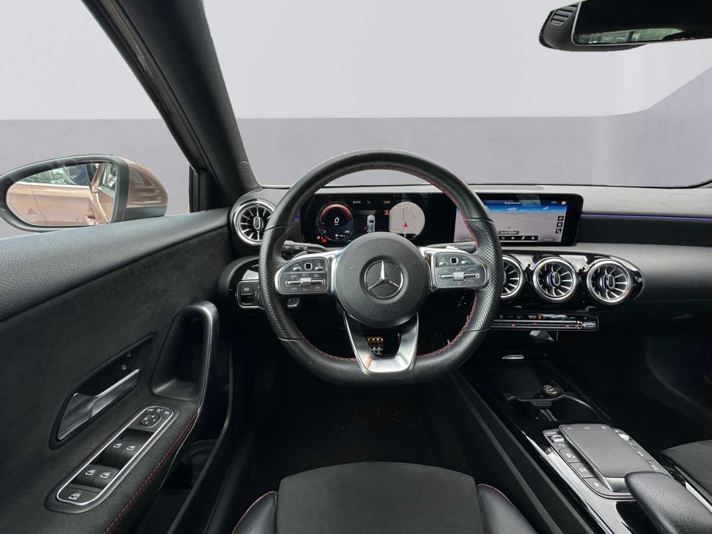 xxl_kfz112941069_w1k1770101n243779_11_steering-wheel-driver.jpg