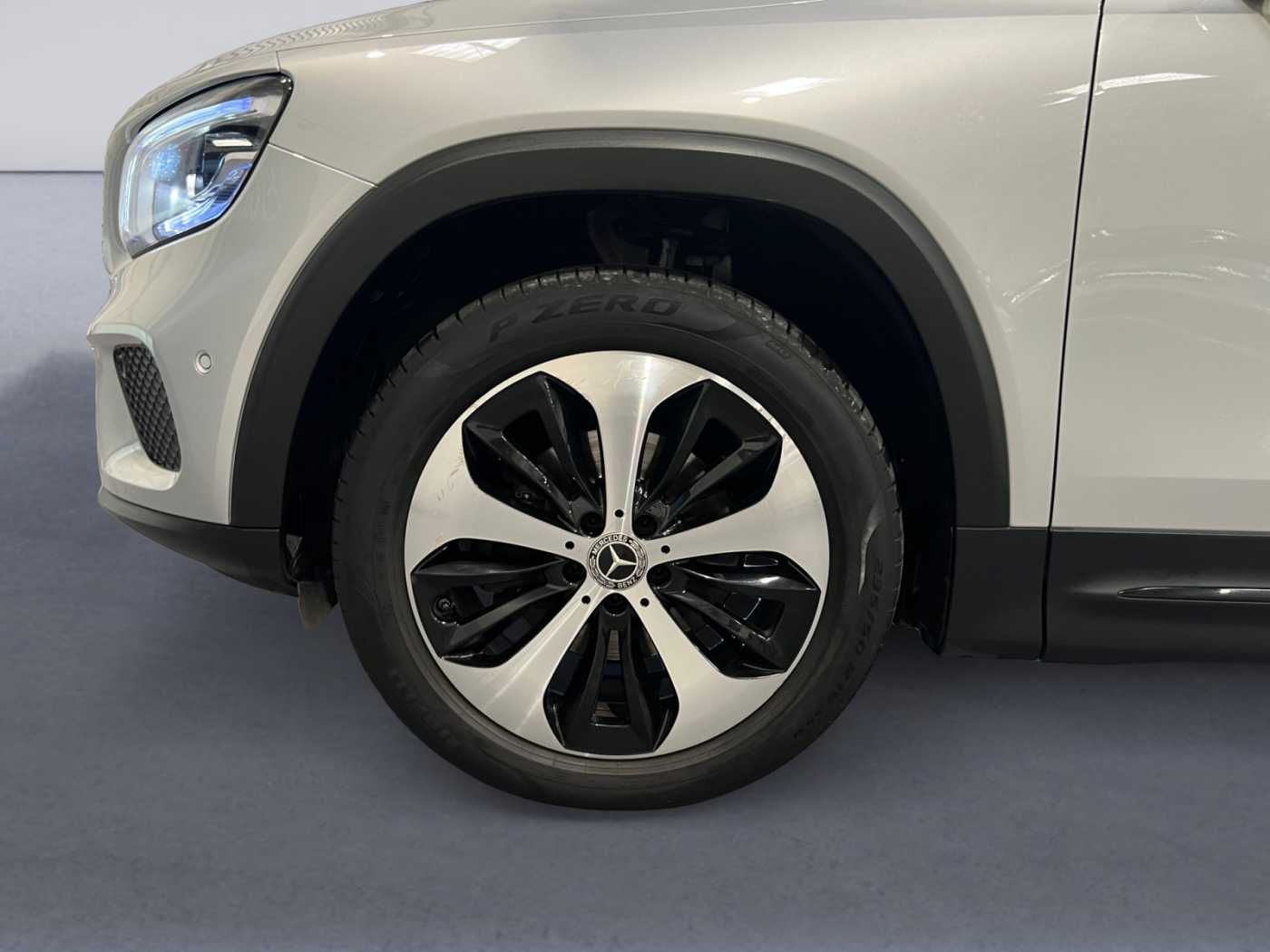 xxl_kfz113037926_w1n2476871w185561_13_rim-front-left.jpg