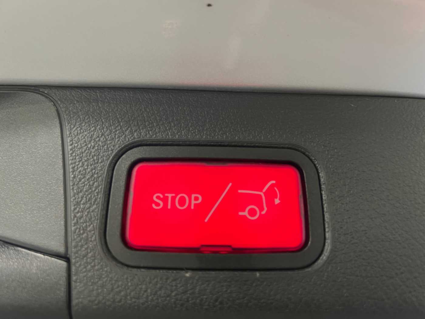 xxl_kfz113064922_w1k2470031j154226_14_enter-codriver-driver.jpg