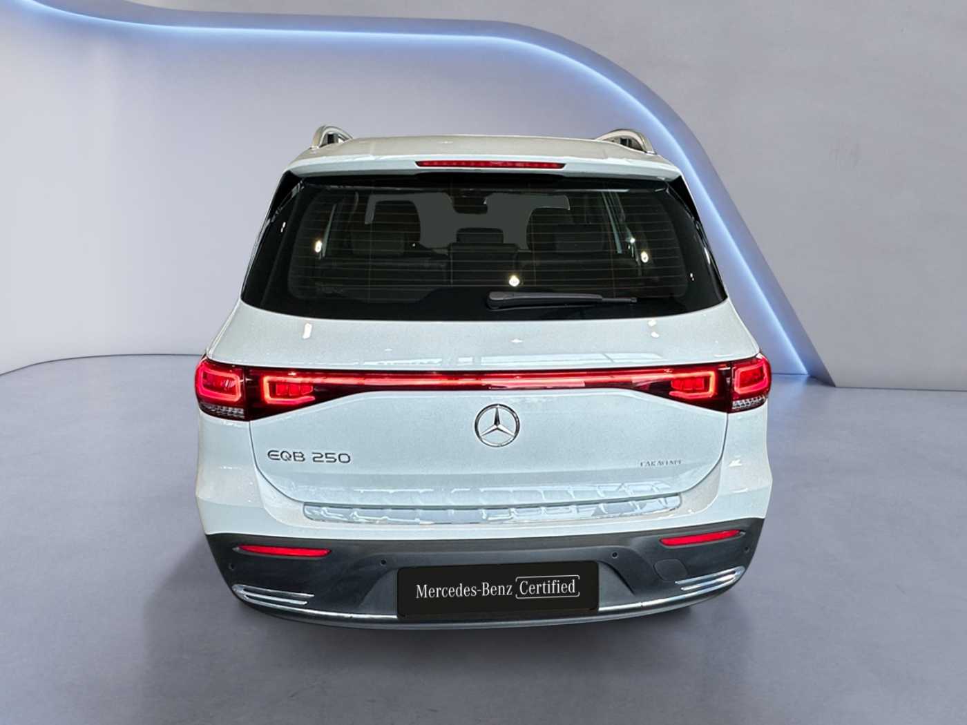 xxl_kfz113122053_w1n9m0bb8rn072731_03_rear.jpg