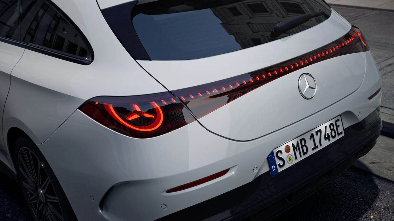 Mercedes-Benz-CLA-Shooting-Brake-Electric-03