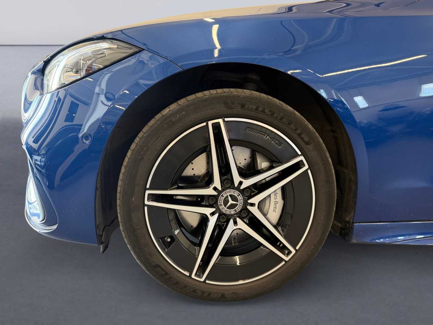 xxl_kfz112643606_w1kaf0jbxpr146873_13_rim-front-left.jpg