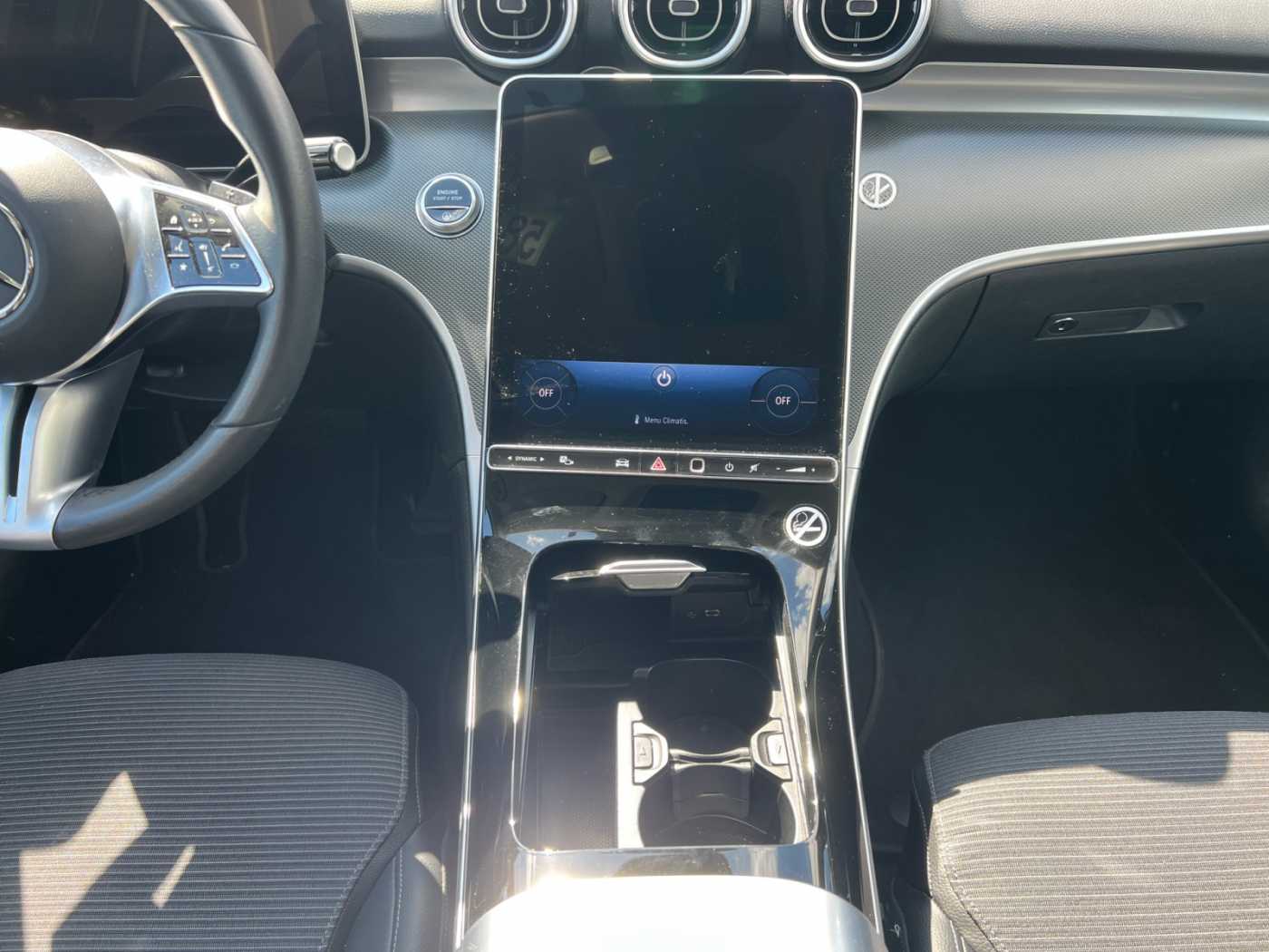 xxl_kfz112895060_w1kah0db5rf163476_10_center-console-down.jpg