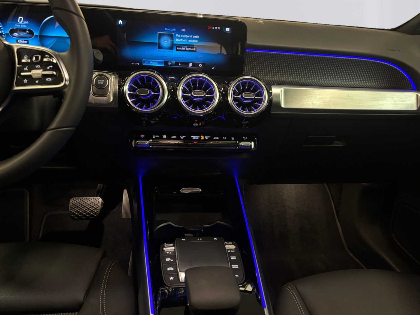 xxl_kfz113121555_w1n9m0bb0rn073792_10_center-console-down.jpg