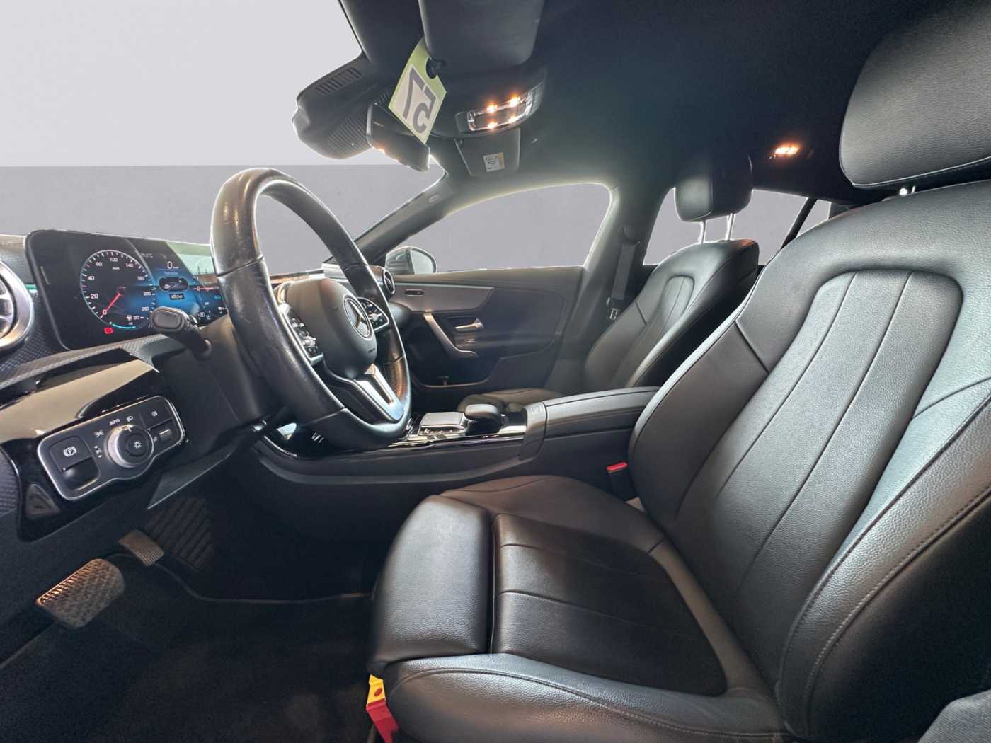 xxl_kfz113764958_w1k1186861n170602_08_enter-driver-codriver.jpg