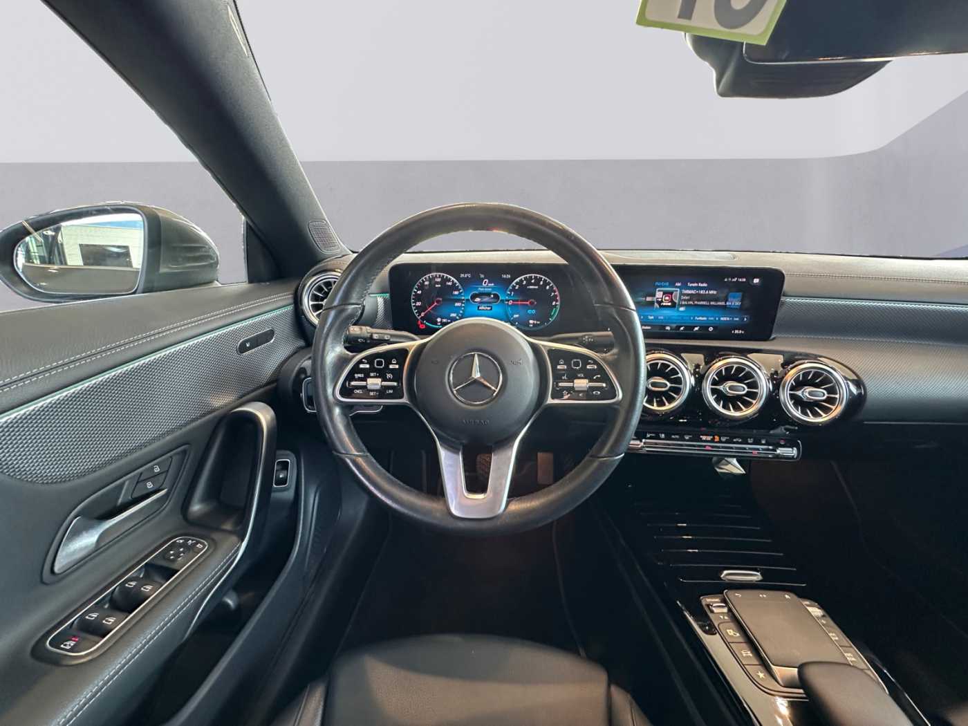 xxl_kfz113764958_w1k1186861n170602_11_steering-wheel-driver.jpg