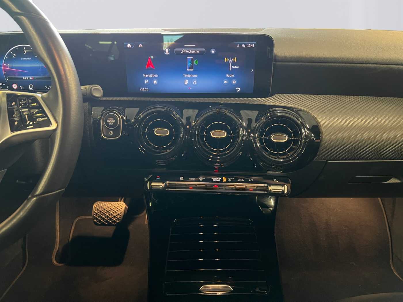 xxl_kfz113796685_w1k3g1ab4pj424547_10_center-console-down.jpg