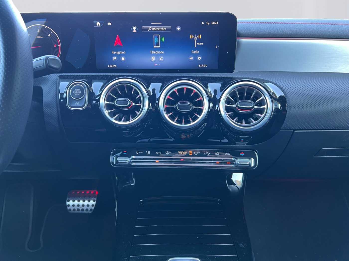 xxl_kfz113927178_w1k5m1cb2rn459162_10_center-console-down.jpg