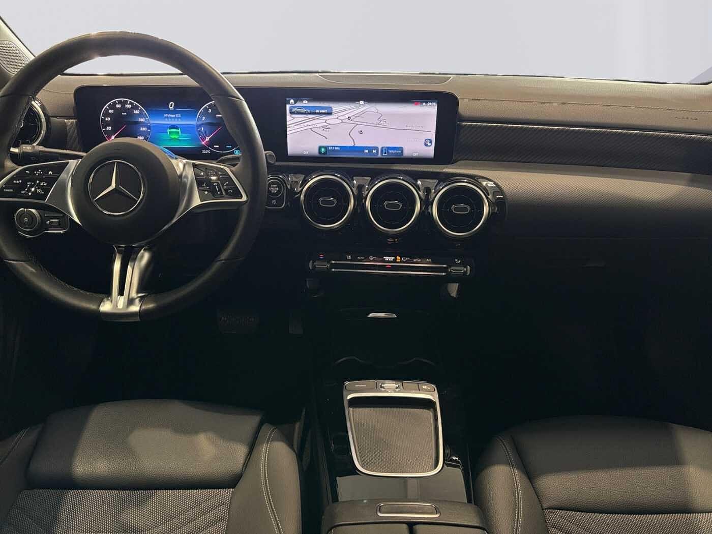 certified-alleur-mercedes-benz-cla-180-coupe-w1k5j8eb0sn490303-13.jpg