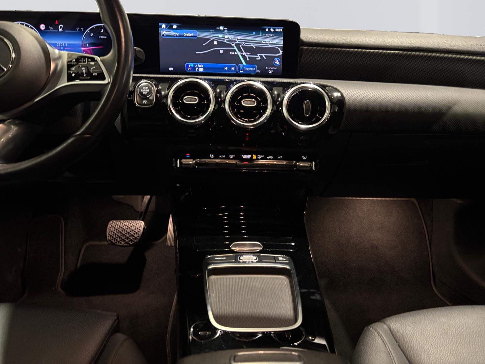 certified-alleur-mercedes-benz-classe-a-180-d-luxury-line-w1k3f1ab1pn312350-11.jpg