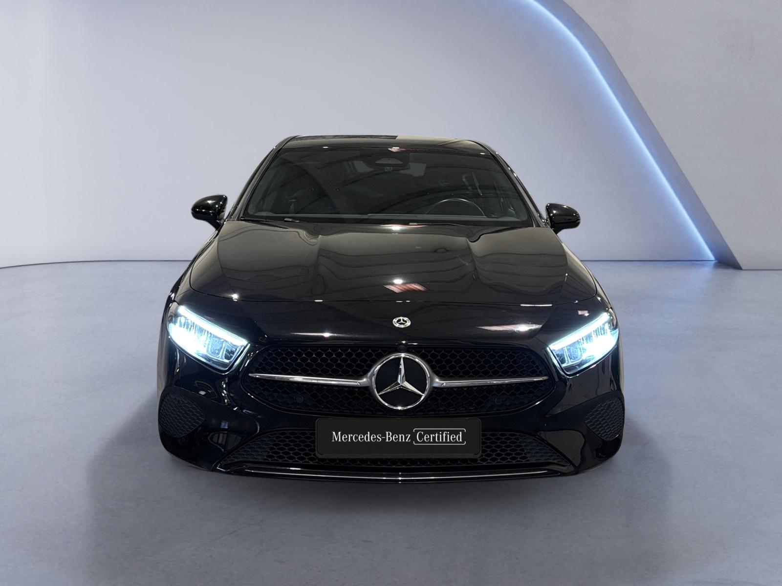 certified-alleur-mercedes-benz-classe-a-180-d-luxury-line-w1k3f1ab1pn312350-8.jpg