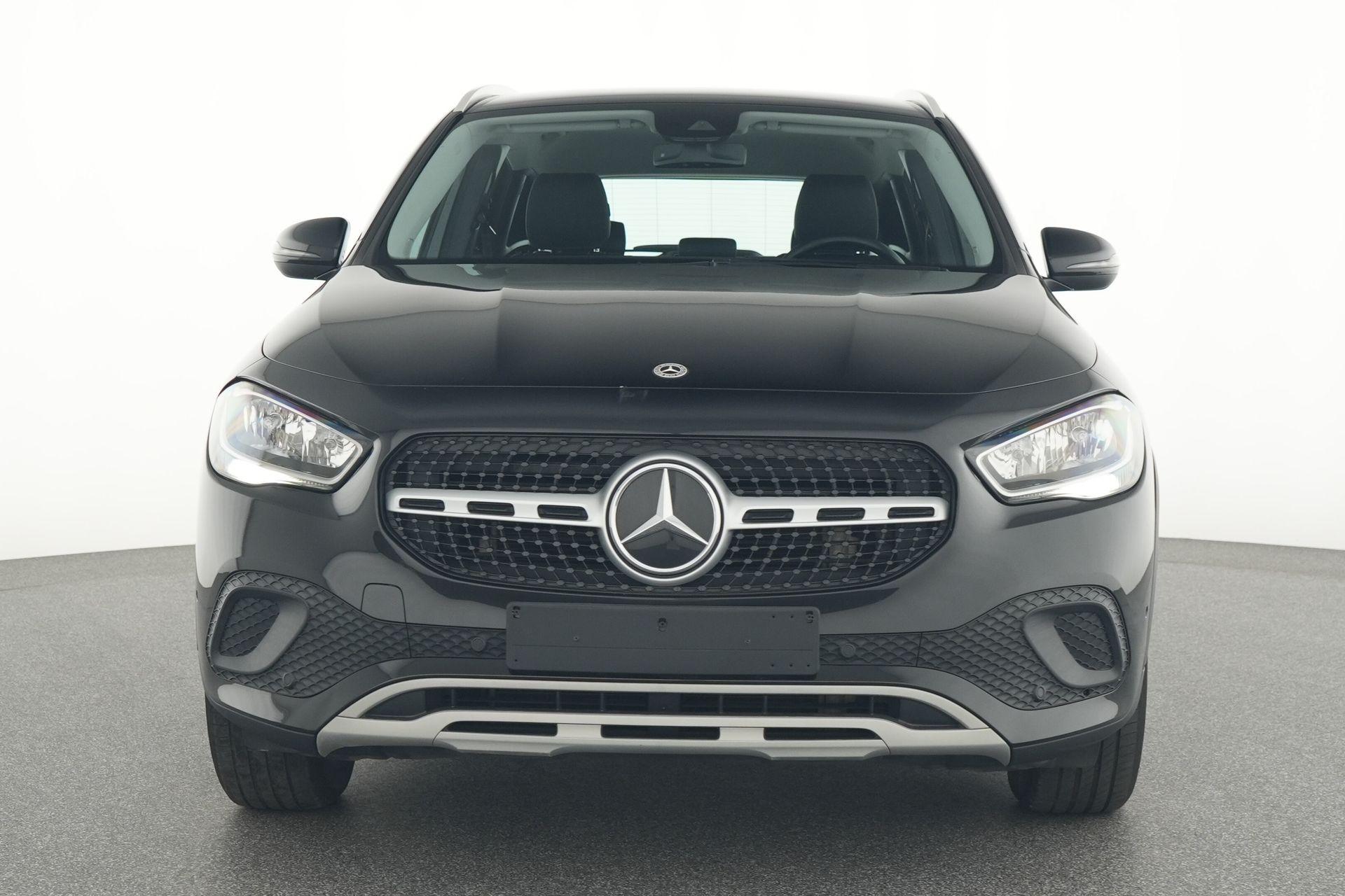 certified-alleur-mercedes-benz-gla-180-off-roader-w1n2477841j306254-6.jpg