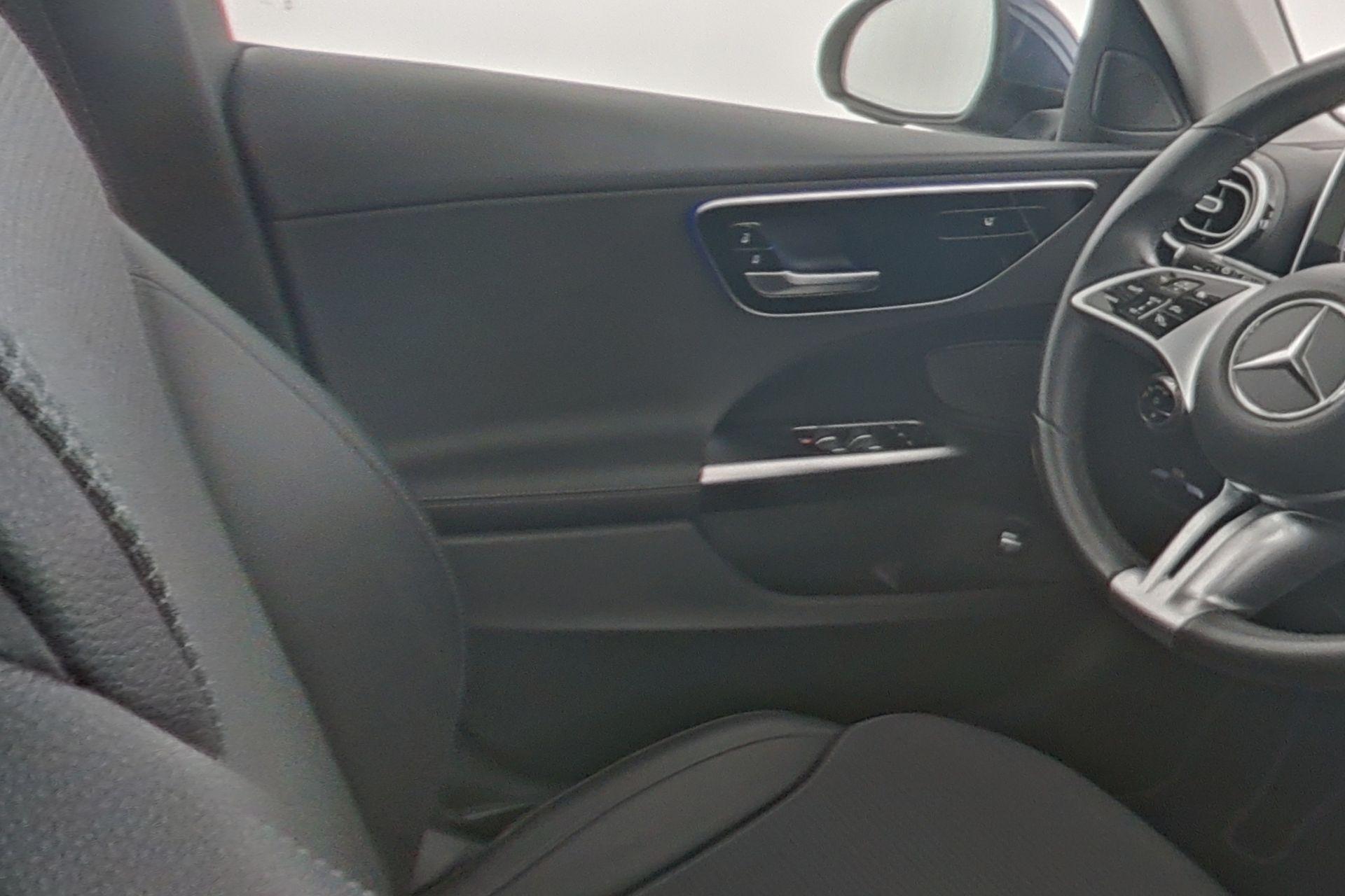 certified-beyne-heusay-mercedes-benz-c-200-d-break-avantgarde-w1kah0db2rf130712-16-20251230153923.jpg