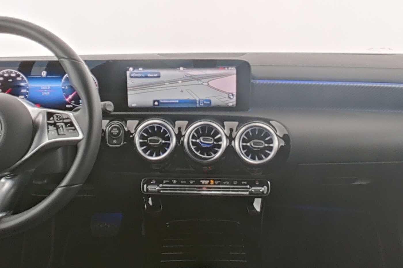 certified-namur-mercedes-benz-cla-180-d-coupe-progressive-w1k5j1ab9sn498686-15.jpg
